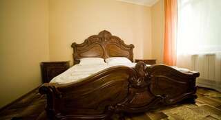 Гостиница Усадьба Роял Комфорт Чемал Улучшенный двухместный номер с 1 кроватью-3